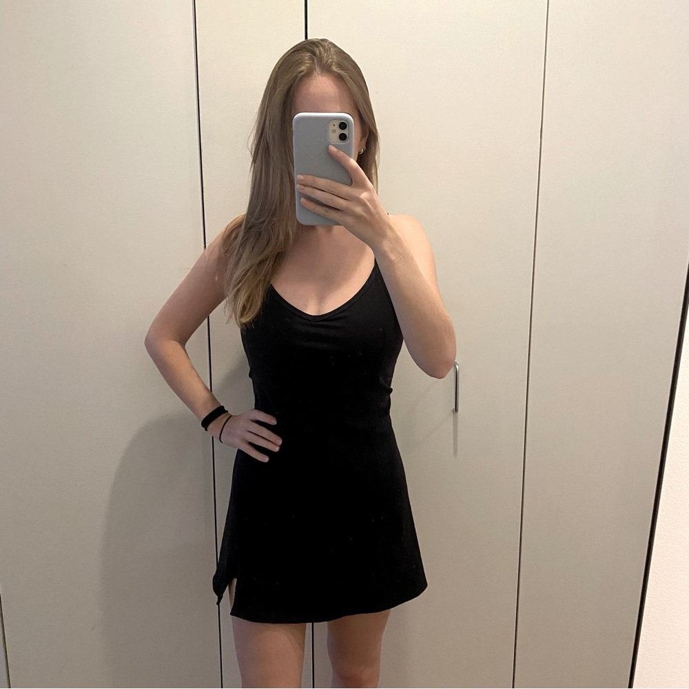 Aritzia TnaLIFE Court Dress (brand new!) - size XS